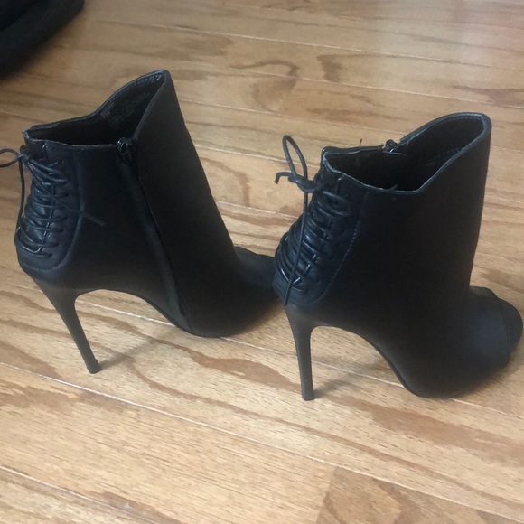 NWOT Black LEATHER Steve Madden peeptoe heels 6.5 - Picture 3 of 7